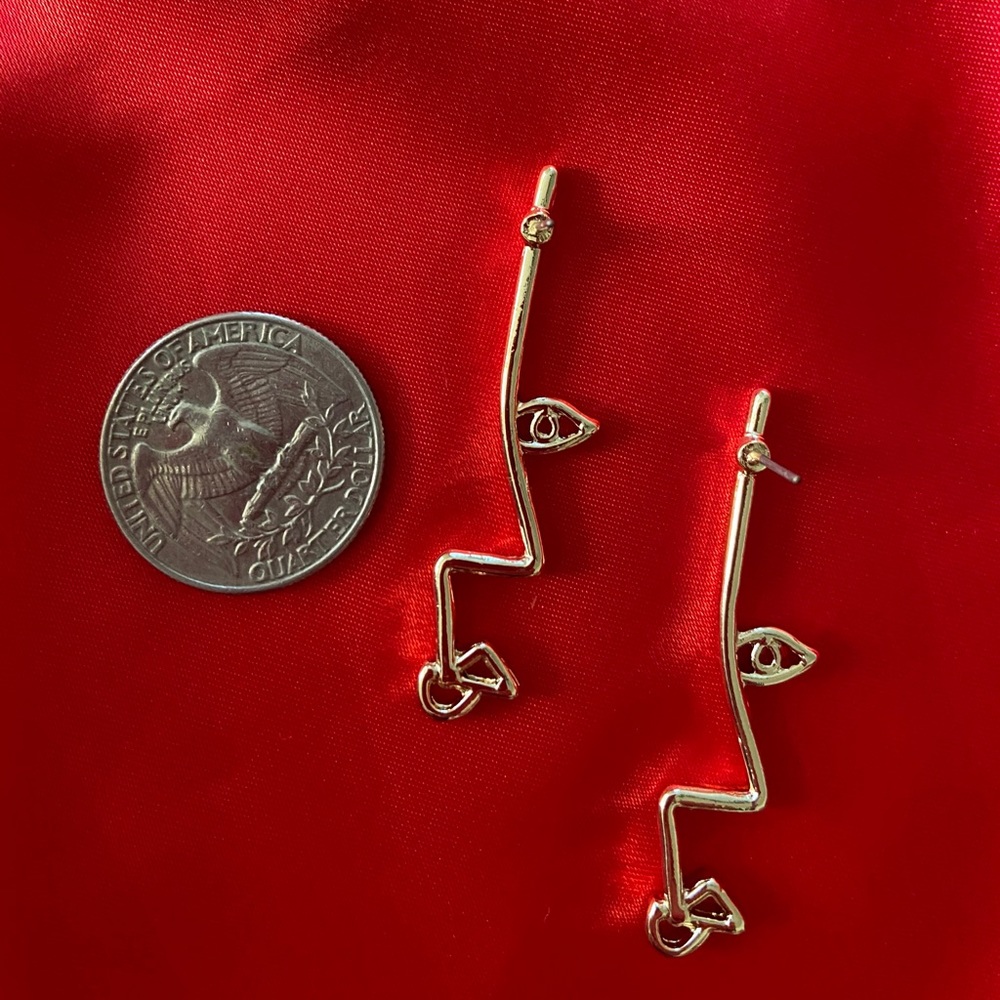 asymmetrical Face Profile Artsy Earrings - Picture 2 of 7